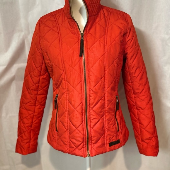 G.H. Bass & Co. Red Quilted Puffer Jacket with Tan Collar - Picture 7 of 8